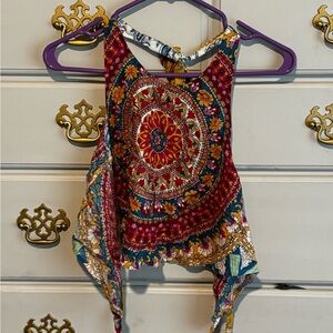 Size S multiple color shirt.